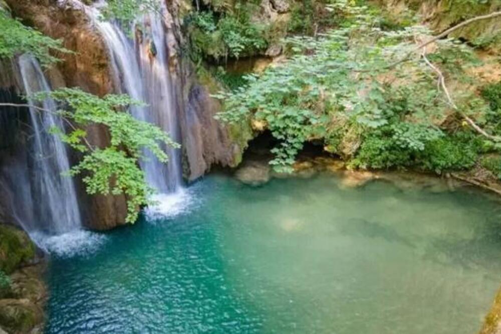 Ne, nije Bali, već naša prelepa istočna Srbija: Pogledajte samo ovu boju vode, raj na zemlji (FOTO)