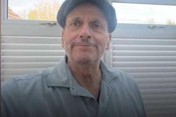 MISLIO DA IMA STOMAČNE TEGOBE, A IMAO RAK U 4. STADIJUMU! Ignorisao 1 simptom- "REČENO MI DA IMAM 9 MESECI ŽIVOTA"