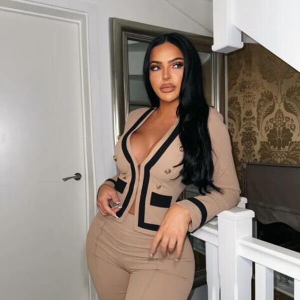 PEVAČICA OPTUŽENA ZA UBISTVO! Preminula njena koleginica koju je ZGAZILA autom