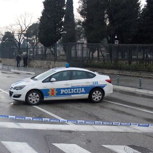 NOVI DETALJI JEZIVOG ZLOČINA U PODGORICI: Ubio trojicu muškaraca, PA TUKAO MAJKU!