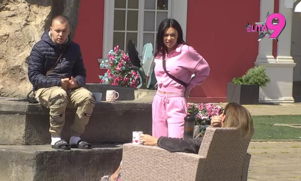 "PORED MENE JE BIO GOSPODIN, SAD GA GLEDAMO KAO KERA" Stanija likuje nad onim što Asmin proživljava, ne štedi ga