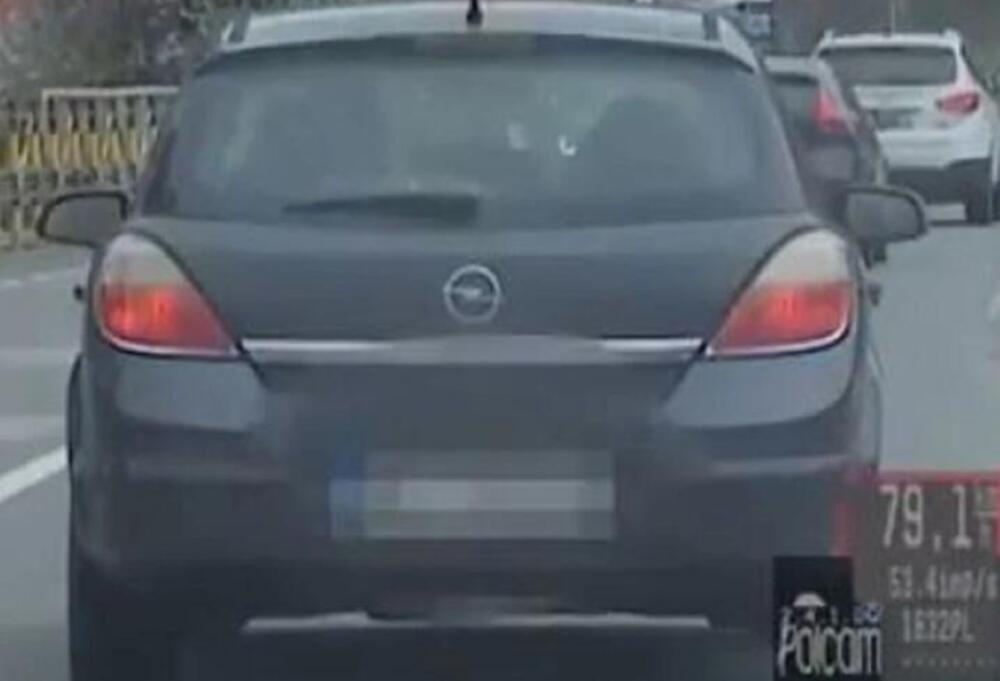 BEZOBZIRNO BAHAĆENJE! VOZIO SKORO 100 NA SAT U ZONI ŠKOLE U POŽEGI: Policija morala da reaguje