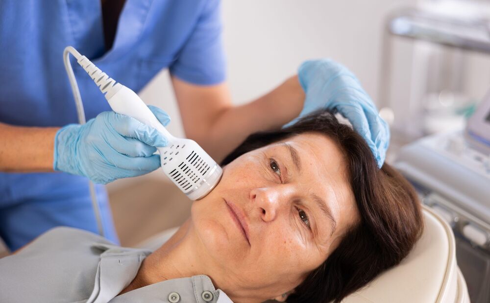 Plastična operacija, Estetska hirurgija, Botoks, Žena, bore, Hormoni, Plastična hirurgija