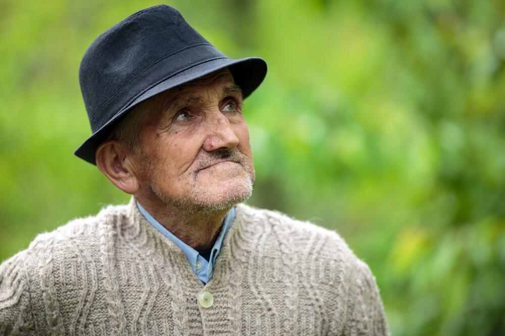 "SINU SAM KUPIO KUĆU, A ONDA MI JE REKAO DA NA SVADBU NISAM POZVAN": "Pukao sam kad sam video KO MU SE USELIO!