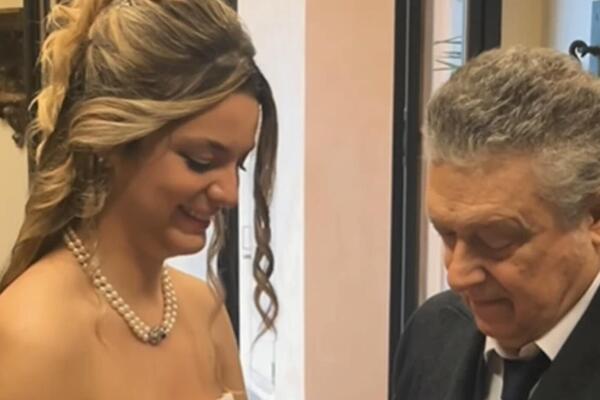 OVA STUDENTKINJA SE UDALA ZA PROFESORA KOJI JE OD NJE STARIJI 40 GODINA: Predavao joj u SREDNJOJ, a onda...