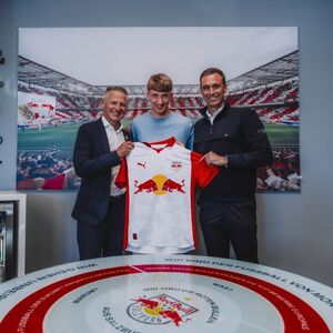 BOMBA SA BANOVOG BRDA: Iz Čukaričkog pravo u Red Bul Salcburg! (FOTO)