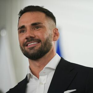 POGINUO MLADI, LEPI POLITIČAR! Pokrenute BROJNE spekulacije , policija moli za pomoć građana, ovo je STRAVIČNO!