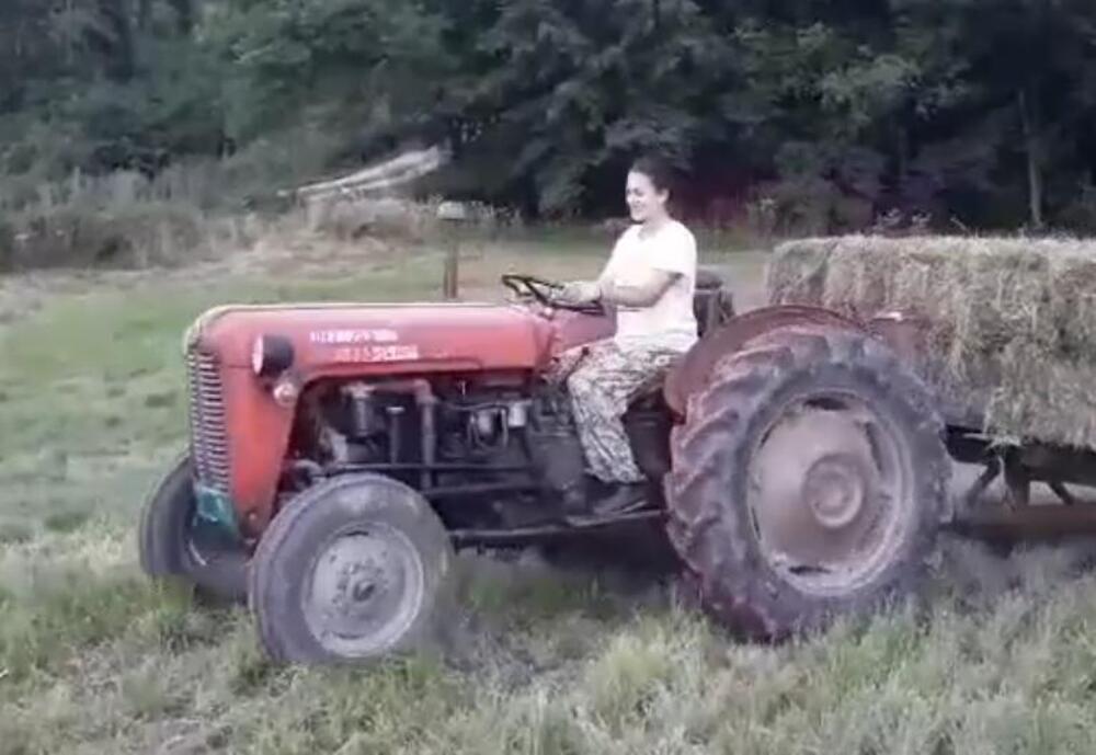 SRBI SANJALI O NJOJ, A ONA DANAS OBRAĐUJE ZEMLJU: Ljudi se krste kad vide gde živi, stvorila pravo gazdinstvo