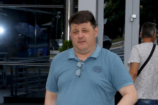 KAKO JE MOGUĆE DA SU SRBIMA PROMAKLE OVE INFORMACIJE O SARAPI: Ove 2 stvari krio je ko zmija noge