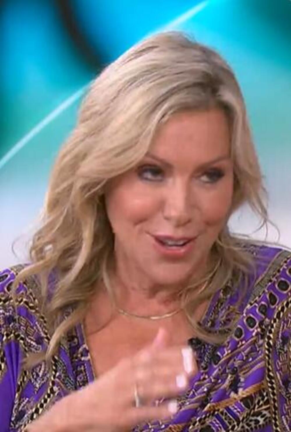 "ČULI SU SE UZDASI, KUCALA SAM": Bivša stjuardesa otkrila šta se radi u slučaju ODNOSA U AVIONU! Za nevericu