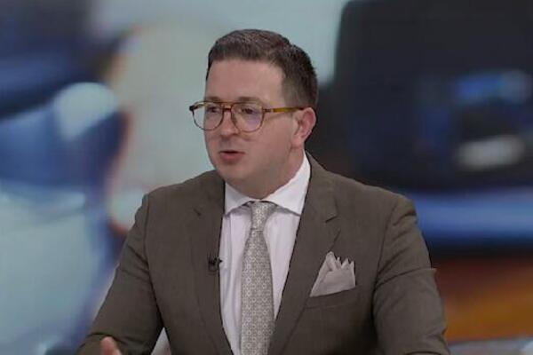 "MRTAV NOVAC" U SLAMARICAMA NAS SKUPO KOŠTA: Ekonomista Mijušković upozorava, sve preko ove cifre je SAMO GUBITAK