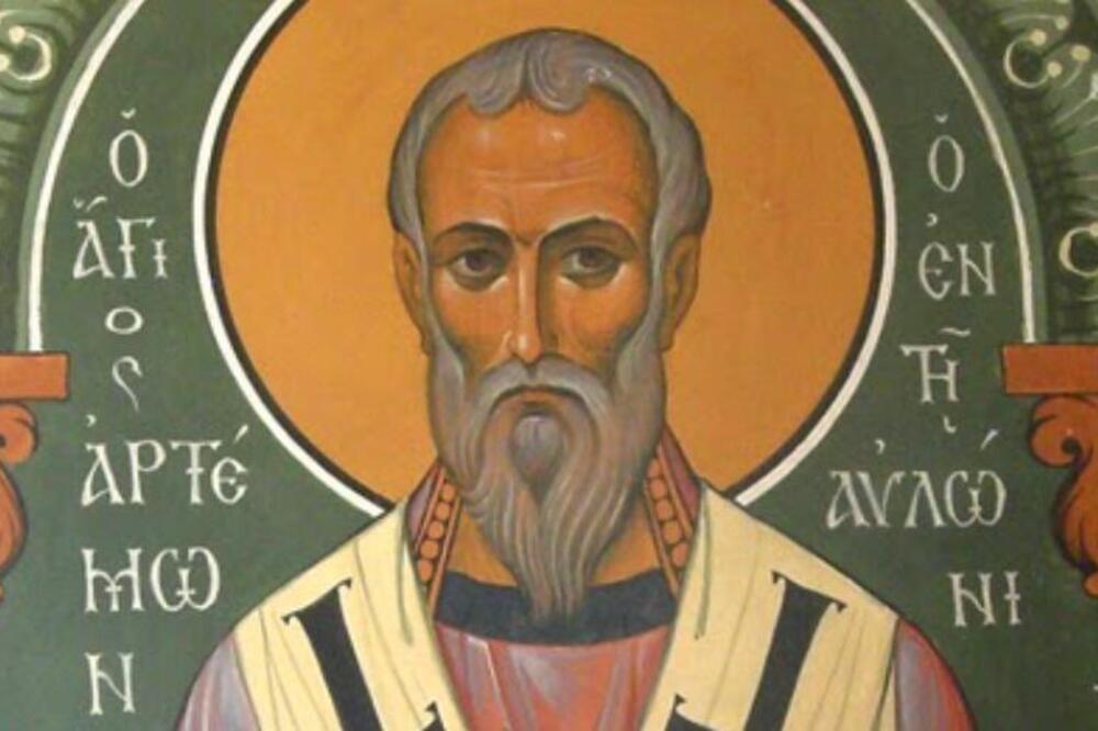 SNAGOM KRSTA ZMIJE, KOJE SU TREBALE DA GA UBIJU, PRIKOVAO ZA ZEMLJU: Slavimo velikog sveca, a ovo TREBA DA ZNATE