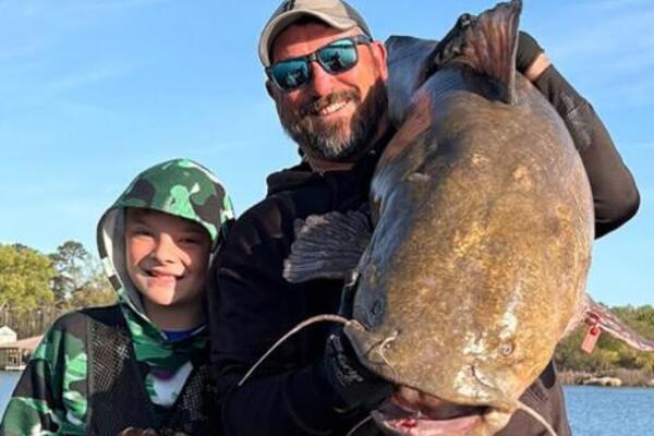 DEČAK (11) OSTVARIO ULOV ŽIVOTA! Upecao ZVERINU od preko 33 kg! Iz ŠOK RAZLOGA mu nisu priznali REKORD