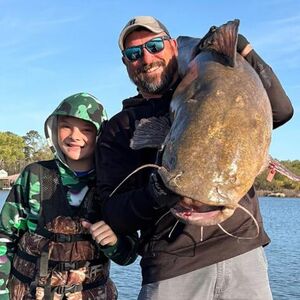 DEČAK (11) OSTVARIO ULOV ŽIVOTA! Upecao ZVERINU od preko 33 kg! Iz ŠOK RAZLOGA mu nisu priznali REKORD