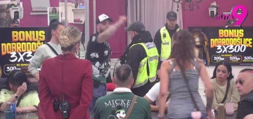 HAOS NA PINKU! Obezbeđenje napravilo ŽIVI ZID, IZNETA NOVA TURA PRLJAVOG VEŠA! Sve se ORILO: "Piješ pilule, a..."