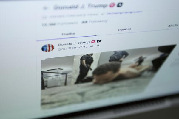 BIO PROGLAŠEN "NASTAVNIKOM MESECA": Cure novi detalji o OSUMNJIČENOM za PUCNJAVU u HOTELU U VAŠINGTONU