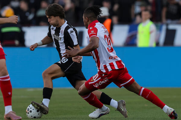 Crvena zvezda apsolutni favorit, Partizan otpisan - ovo su kvote za plej-of utakmice večitih rivala (Foto)