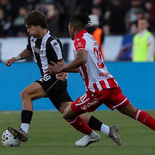 Crvena zvezda apsolutni favorit, Partizan otpisan - ovo su kvote za plej-of utakmice večitih rivala (Foto)