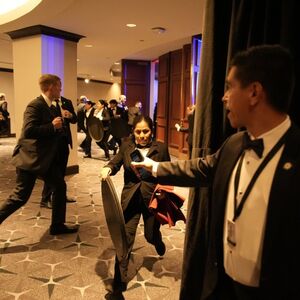 NAPADAČ "NADMUDRIO" OBEZBEĐENJE DAN PRE PUCNJAVE, EVO I KAKO! Isplivali šok detalji o napadu na Trampa