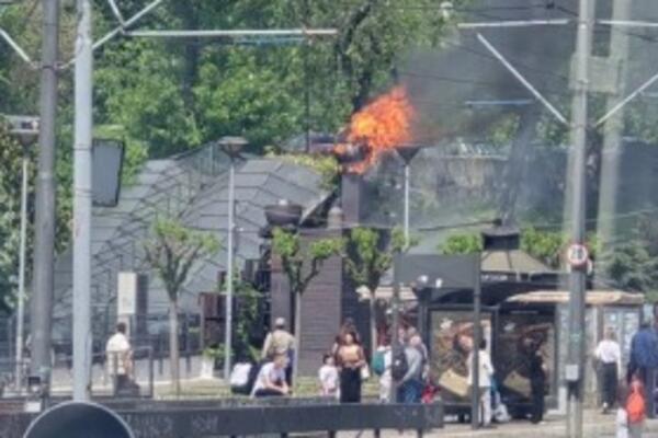 POŽAR U POZNATOM RESTORANU NA AUTOKOMANDI: Tramvaji su u obustavi