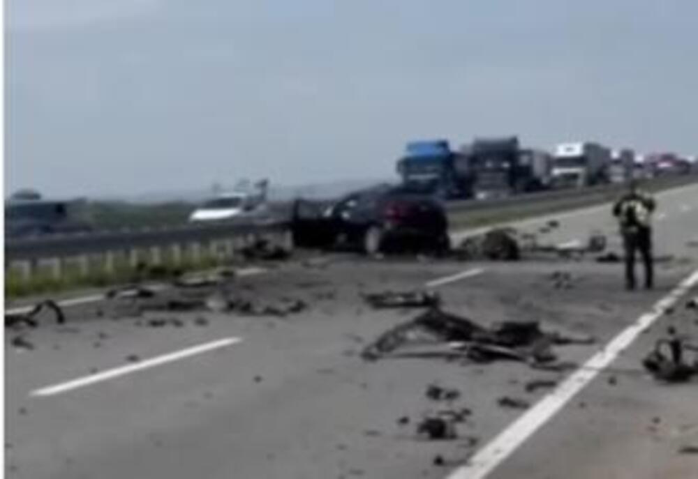 (UZNEMIRUJUĆE) Pojavio se novi SNIMAK sa mesta STRAVIČNE NESREĆE kod Rume: Prizor je toliko UŽASAN da nema reči!