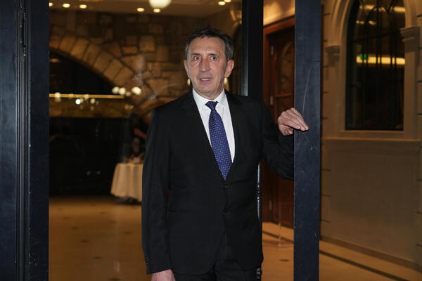 ŽIKA JAKŠIĆ IMAO JOŠ JEDNU OPERACIJU: Ovo su svi detalji o njegovom zdravstvenom stanju