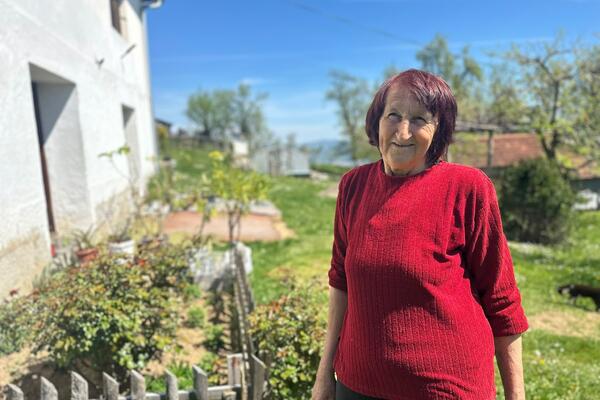 "Prvo popijem kafu, pa idem u štalu" Baka Vera otkriva tajnu života na selu, ima i živinu, sve poslove obavlja sama