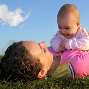 4 najlepša imena za bebe rođene u maju! Prolećne bebe su posebne, ova imena prosto "odišu" lepim vremenom i suncem!