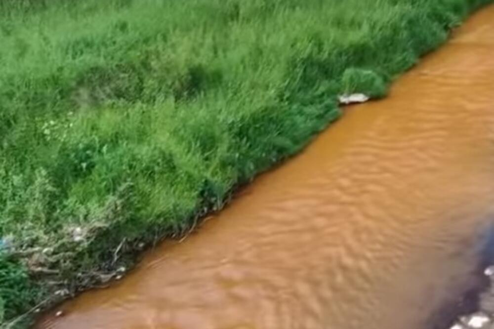 Nekada su se ljudi u njoj kupali, a sada da vas jeza uhvati: Lepenica u Kragujevcu promenila boju! (VIDEO)