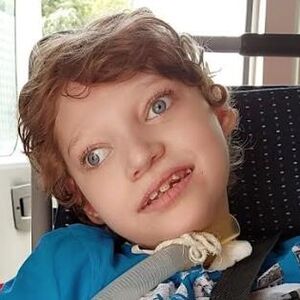 Lazar boluje od cerebralne paralize i epilepsije - svi smo mu potrebni: Pomozimo mu da ima srećan i zdrav život