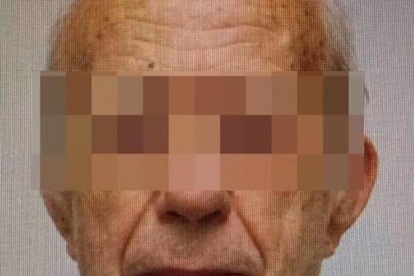 OVO JE DEDA (89) KOJI JE IZAZVAO HAOS U CENTRU ATINE: Rešetao kao kauboj, pa dao ŠOK IZJAVU - "SAMO SAM ŽELEO..."