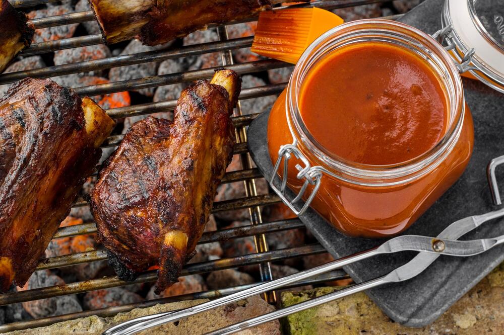 Najbrži recept za "barbikju" sos ": Savršeno ide uz roštilj, potrebno vam je samo 10 minuta, a 100 puta je zdraviji