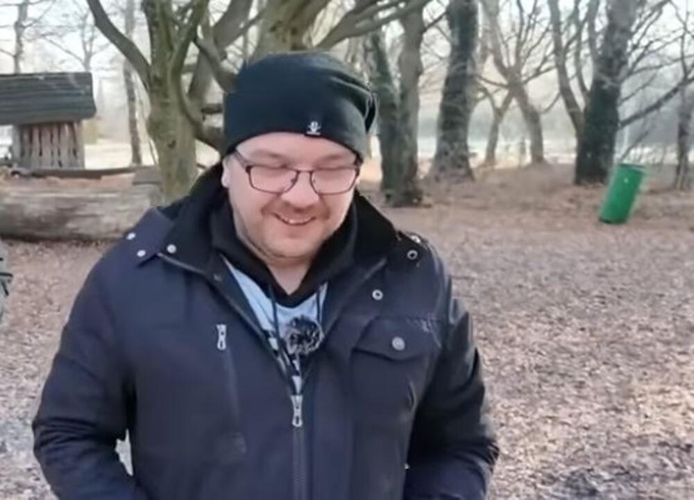 DEJAN JE 5 GODINA RADIO U JAVNOJ KUĆI U BOSNI, A ONDA JE U AUSTRIJI NAŠAO JOŠ ŠOKANTNIJI POSAO: Da vas uhvati JEZA!