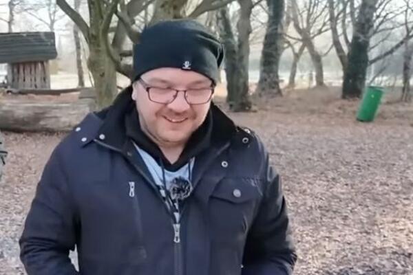 DEJAN JE 5 GODINA RADIO U JAVNOJ KUĆI U BOSNI, A ONDA JE U AUSTRIJI NAŠAO JOŠ ŠOKANTNIJI POSAO: Da vas uhvati JEZA!