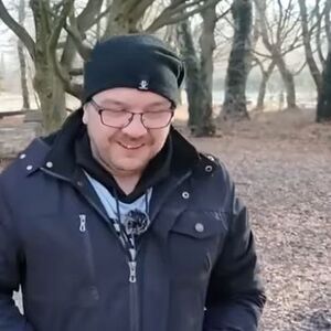 DEJAN JE 5 GODINA RADIO U JAVNOJ KUĆI U BOSNI, A ONDA JE U AUSTRIJI NAŠAO JOŠ ŠOKANTNIJI POSAO: Da vas uhvati JEZA!