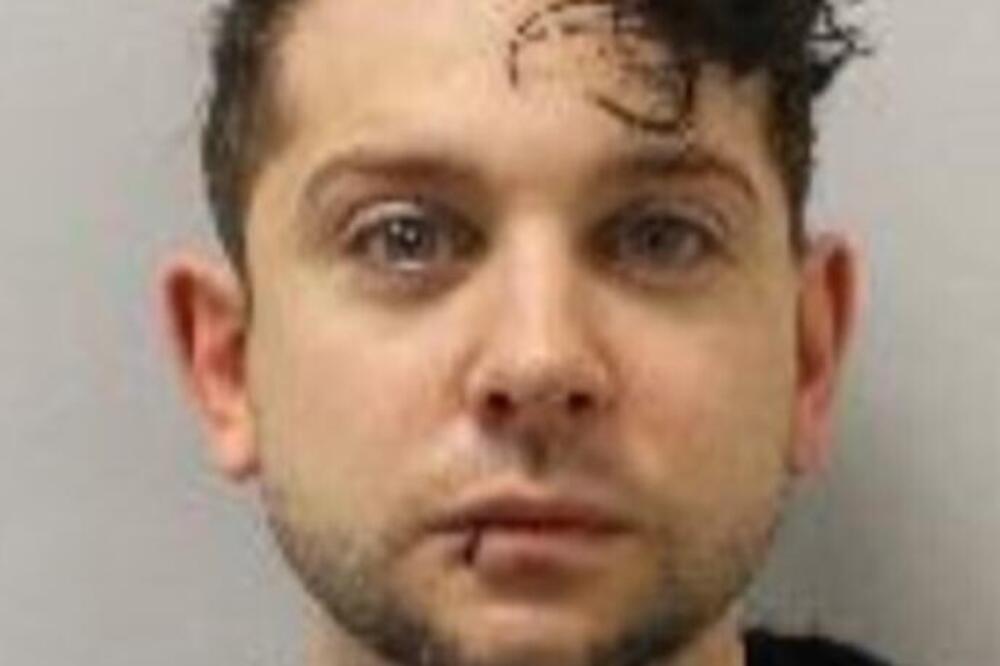 "OVO JE ONO ŠTO ŽELIŠ": Pevač osuđen za VIŠESTRUKA silovanja! Žrtve opisale koje MONSTRUOZNOSTI im je radio