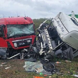 TEŠKA NESREĆA KOD SVRLJIGA: Sudarila se dva kamiona