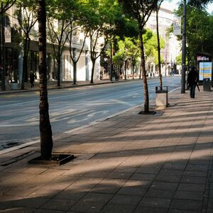 Beograd za Prvi maj ne liči na sebe: Nigde žive duše, ulice prazne, postao je "GRAD DUHOVA" (FOTO)