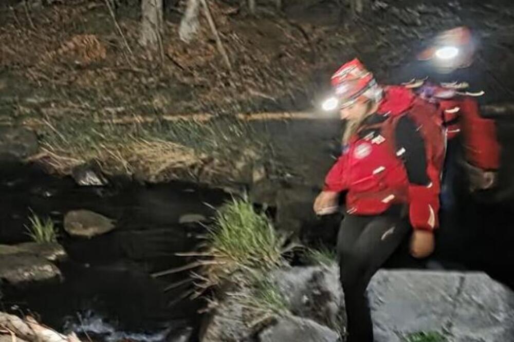 Spasioci Gorske službe pronašli muškaraca koji je nestao na Divčibarama! Za njih nema prepreka, pravi heroji!