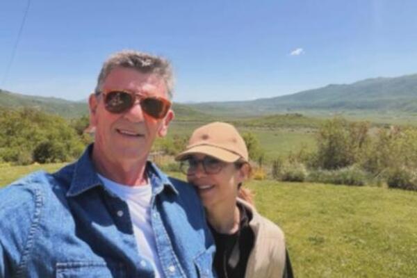 NATAŠA NINKOVIĆ GRLI 10 GODINA STARIJEG BIZNISMENA: Objavila kadar iz SPAVAĆE SOBE, raspametiće vas (FOTO)