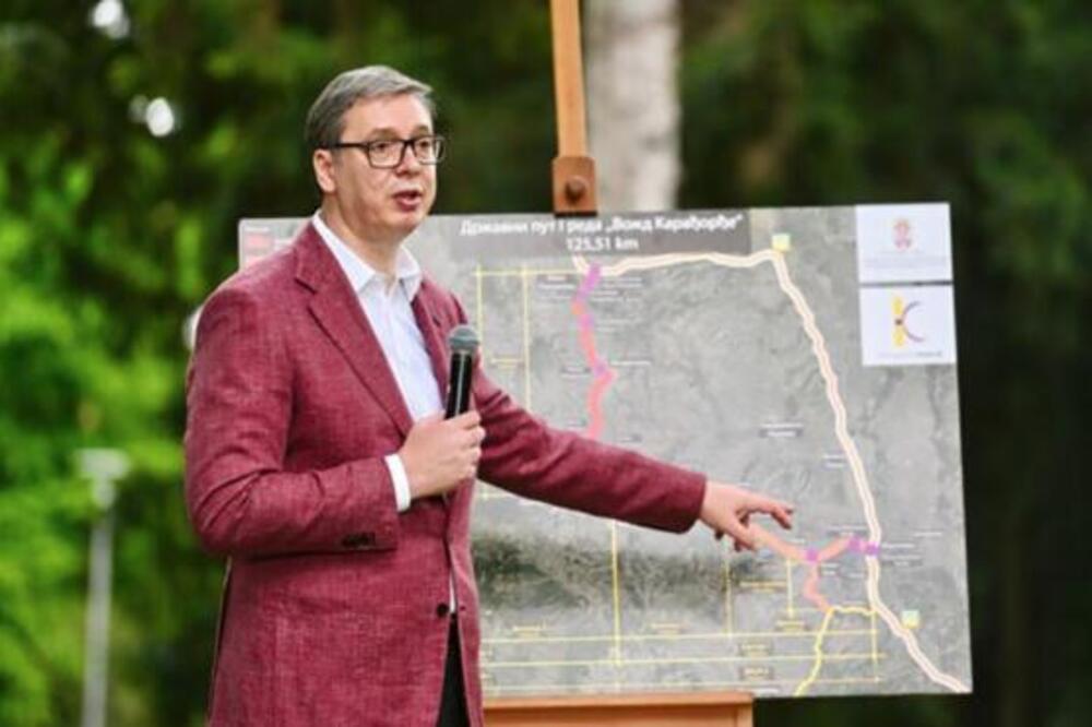Put "Vožd Karađorđe" spaja Srbiju: Vučić prisustvovao potpisivanju ugovora