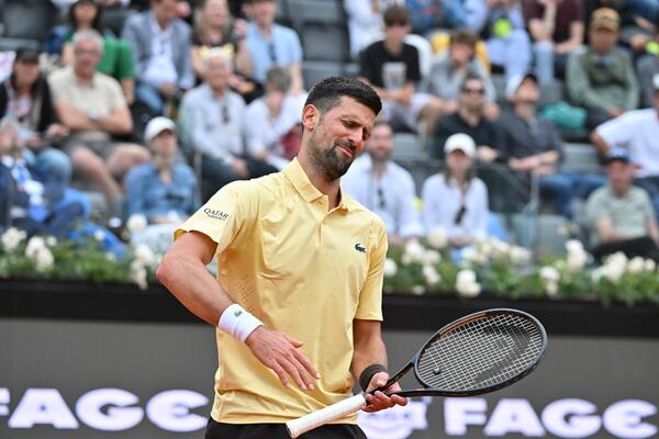 Novak Đoković od sjaja do ispadanja na startu u Večnom gradu! (Video/Foto)