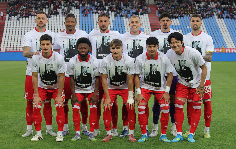 Oproštaj Crvene zvezde od Vladimira Cvetkovića