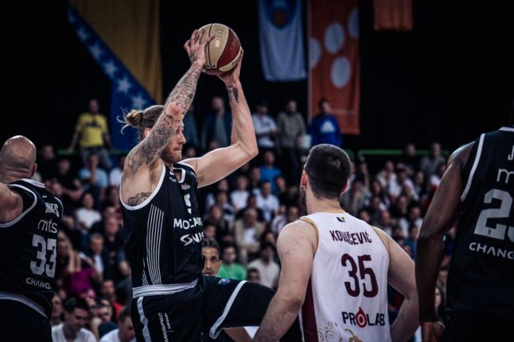 Partizan rutinski pokorio Sarajevo: Crno-beli prvi polufinalisti ABA lige!