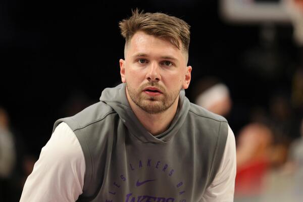 Ponižen Luka Dončić!