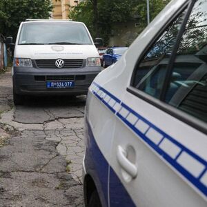 UBIJENI MIGRANT PRONAĐEN U ĆEBETU, DRUGOM SE BORE ZA ŽIVOT: Obrenovac vrvi od policije