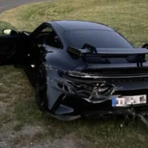 Srbin ostavio zverku od 250.000 evra pored puta i nestao! Policija traga za vozačem koji je pobegao posle nesreće