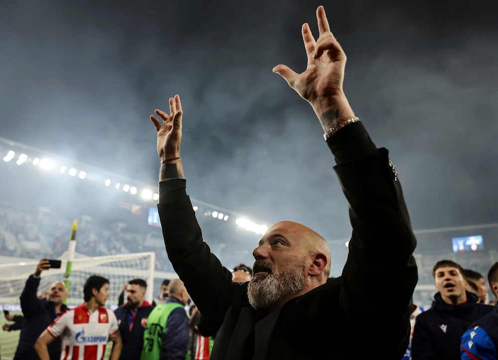 Slavlje Dejana Stankovića posle osvojenog Kupa Srbije 2026. godine