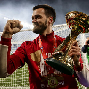 Mirko Ivanić postao najtrofejniji fudbaler u istoriji Crvene zvezde! (Foto)