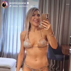 SRBIMA NIJE BILO DOBRO KAD SU VIDELI KAKO JOVANA JEREMIĆ TRENIRA GLUTEUS! Prizor nije za MALOLETNE -"PROKLINJU ME"